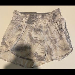 Lululemon tracker shorts. Size 4
